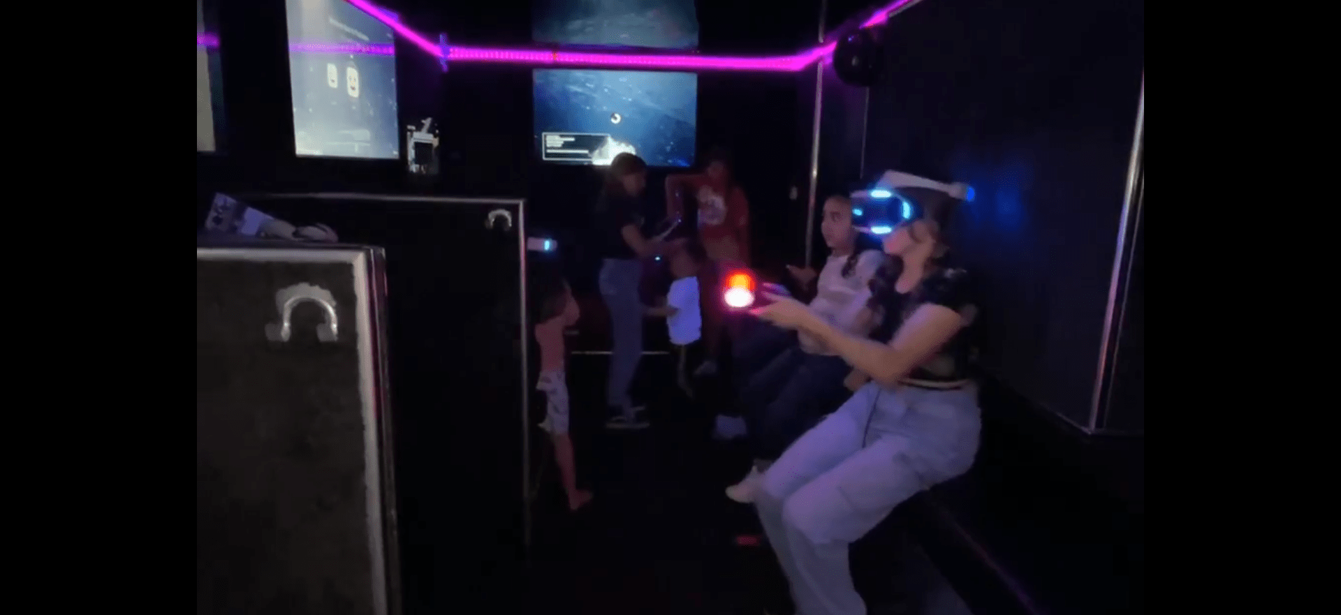 VR-gaming-truck